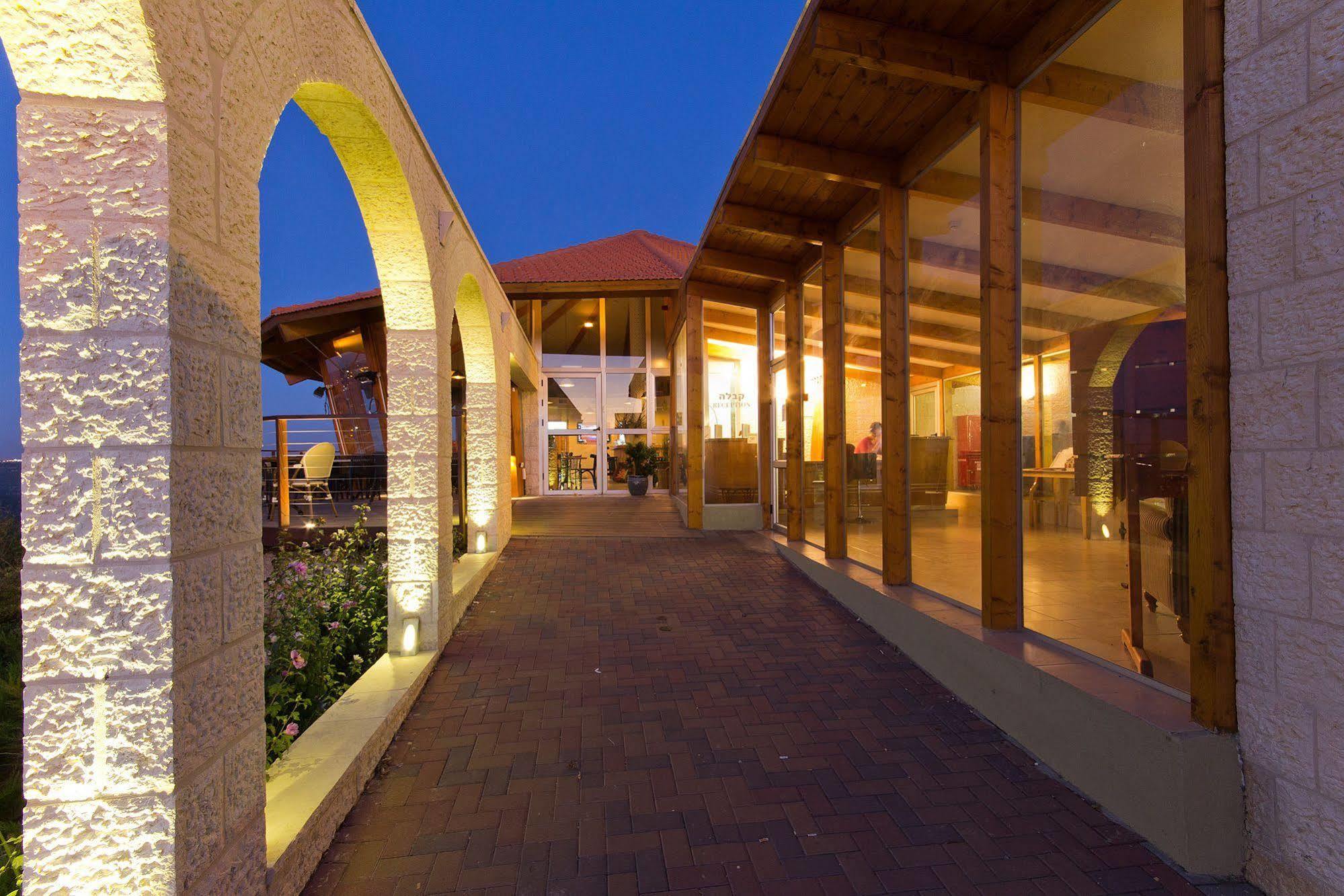 Shoresh Green Hills Family Suites Hotel Exterior foto